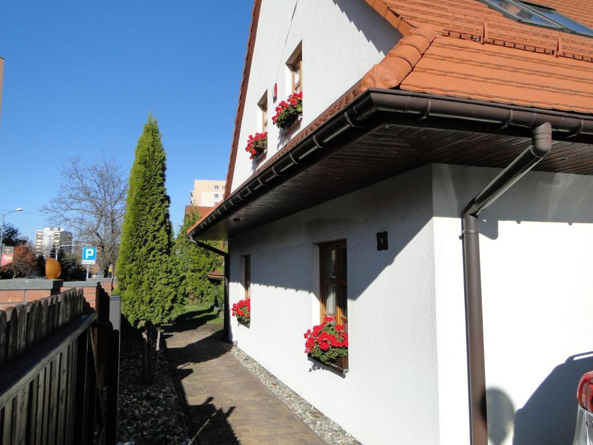 Giszowiec Pokoje Goscinne Przyjazna 9 Katowice Buitenkant foto